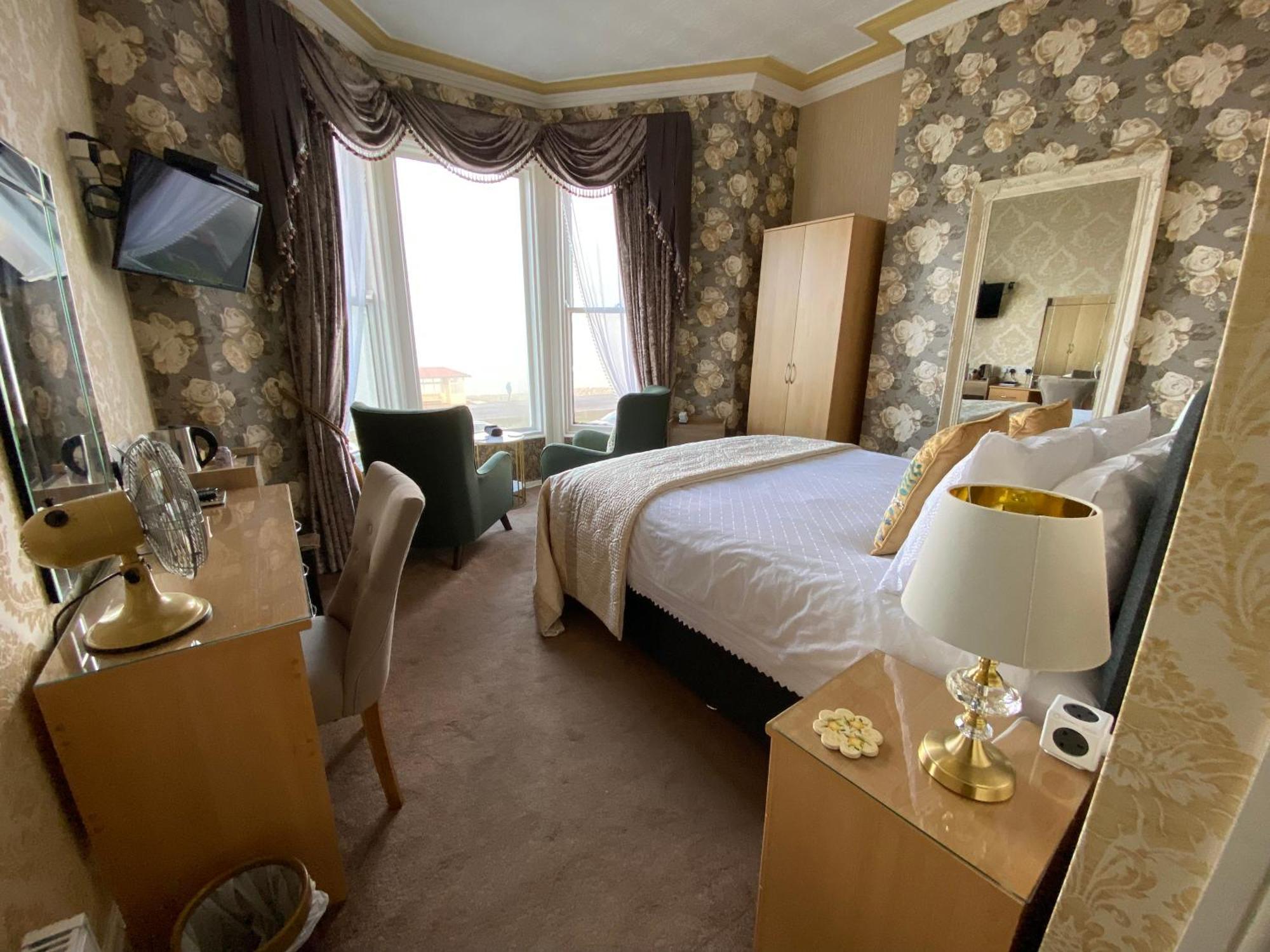 Stratford House Exclusively For Adults Hotel Llandudno Exterior photo