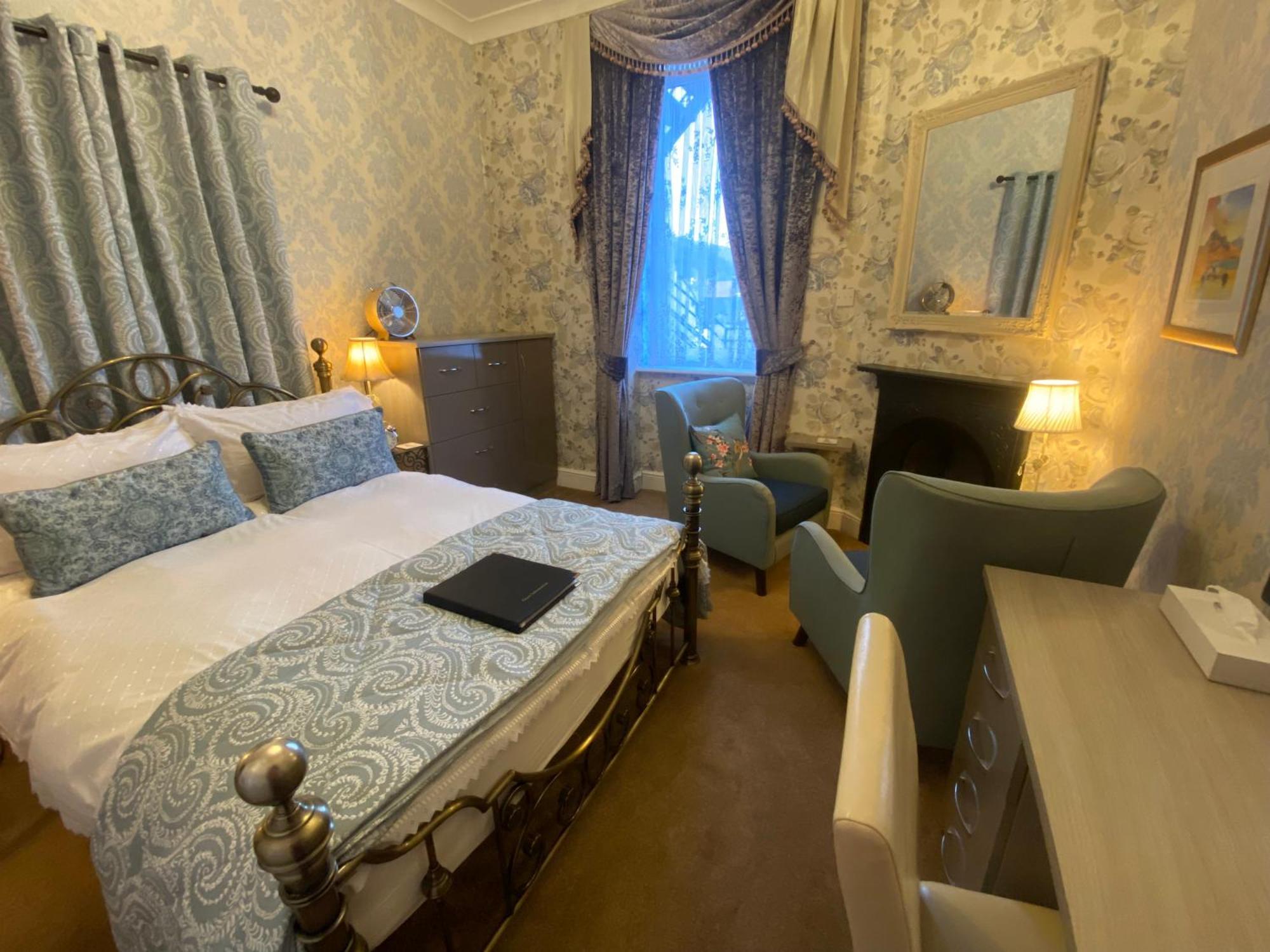 Stratford House Exclusively For Adults Hotel Llandudno Exterior photo